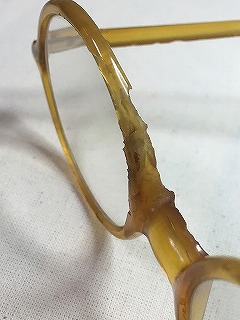 白鼈甲眼鏡虫食い修理(修理前)